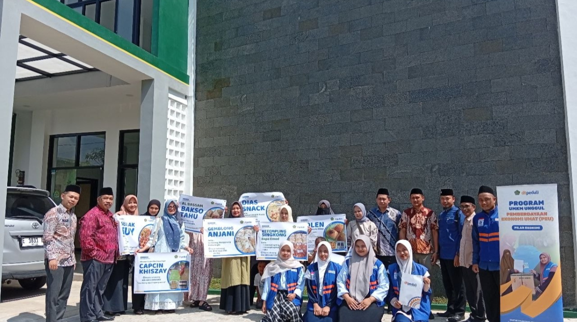 DT Peduli Kuningan dan KUA Cigugur Dorong Peningkatan Ekonomi Masyarakat dengan Pembinaan dan Bantuan Modal 