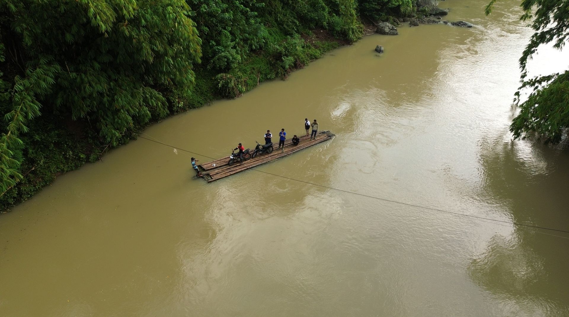 Menyusuri Jalan Sunyi Menuju Kampung Ciambon 