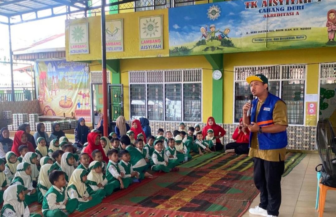Tanamkan Semangat Berbagi untuk Palestina, DT Peduli Riau Gelar Kegiatan Mendongeng untuk Murid TK Aisyiyah 1 dan 6