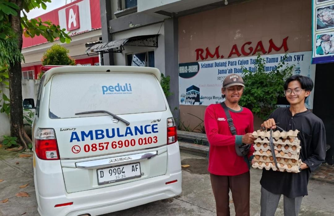 Dukung Program Sosial dan Kemanusiaan DT Peduli Metro, Rumah Makan Agam Salurkan Sedekah Telur 