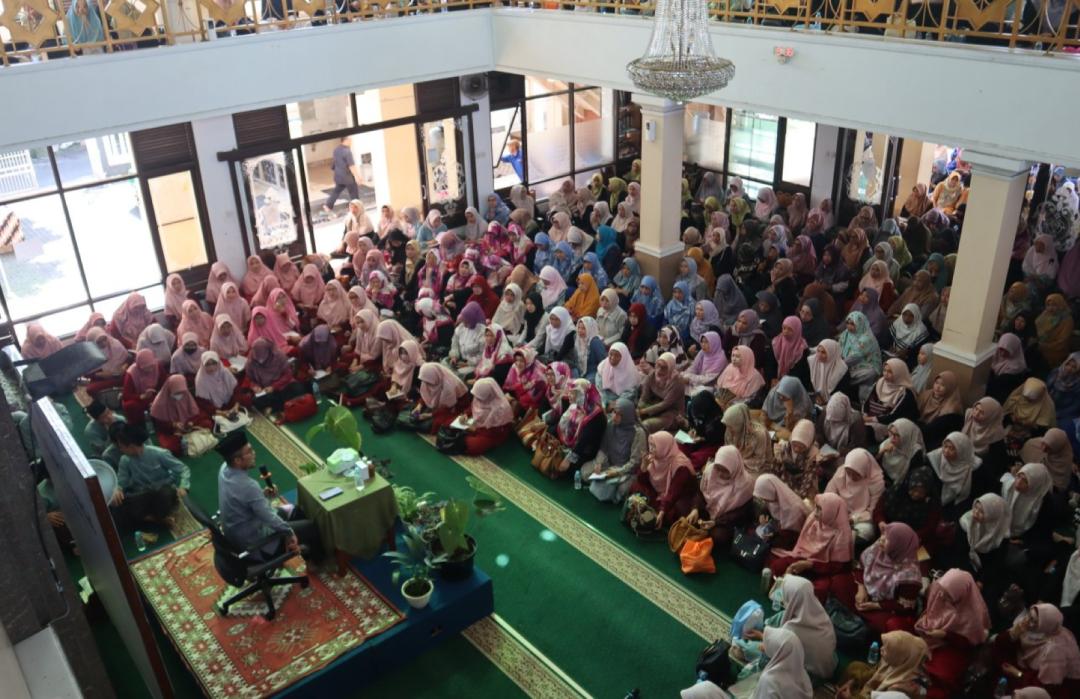 DT Peduli Bandung Gelar Kajian Tauhid Rahasia Orang Tua Hebat: Lapang Dada dalam Mendidik Anak