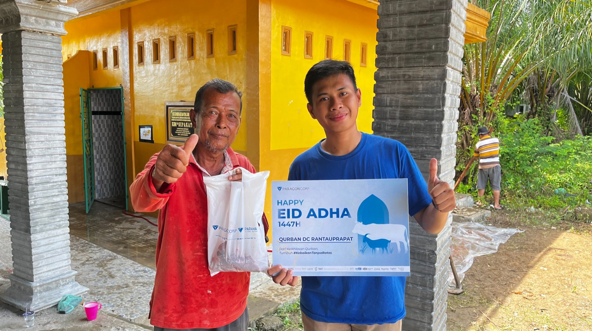 PT. Paragon dan DT Peduli Sumut Hadirkan Kebahagiaan Qurban untuk Masyarakat Medan dan Rantauprapat   