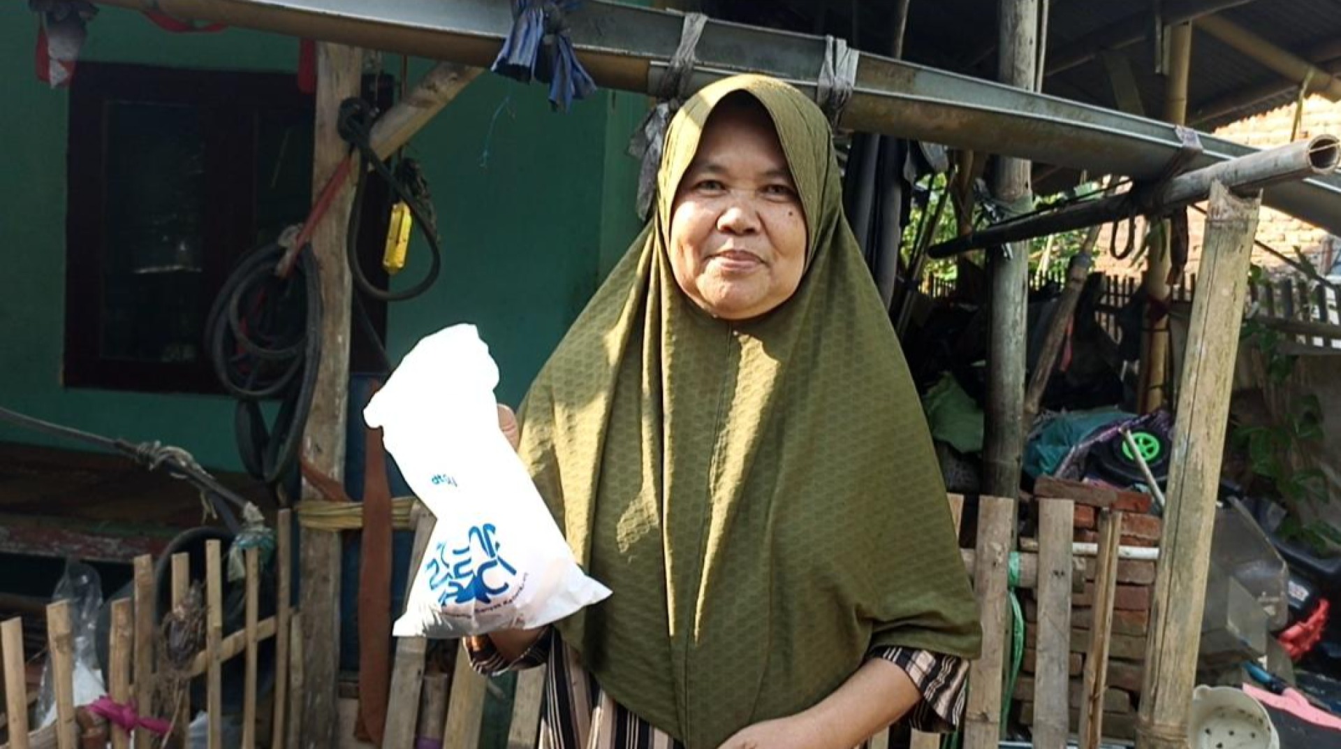 Qurban Festival DT Peduli Tasikmalaya Hadirkan Kebahagiaan di Kampung Gareumpay