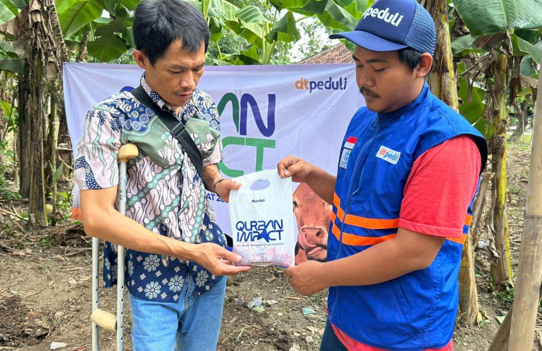 Tebar Kebahagiaan Iduladha, DT Peduli Bekasi Salurkan Qurban ke Yayasan Disabilitas Cahaya Mulia 