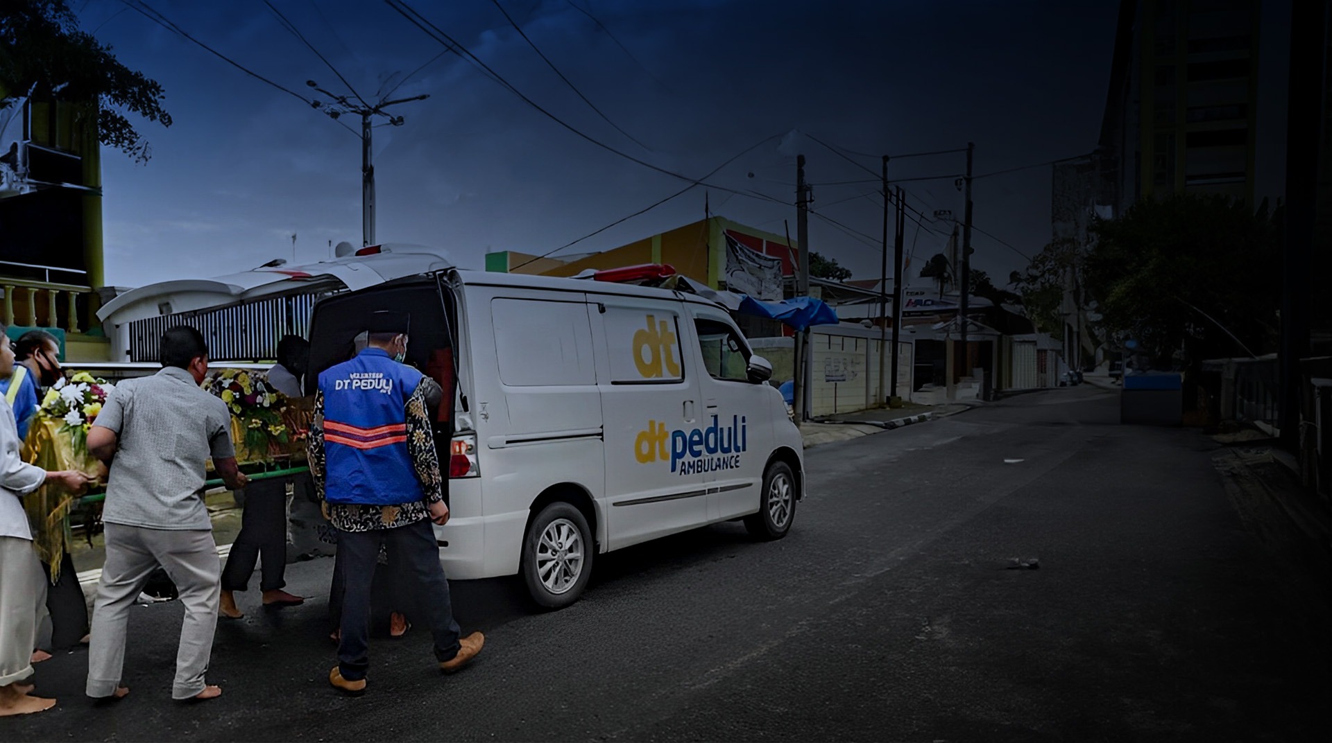 Hidupkan Sirene Kebaikan dengan Sedekah Ambulans