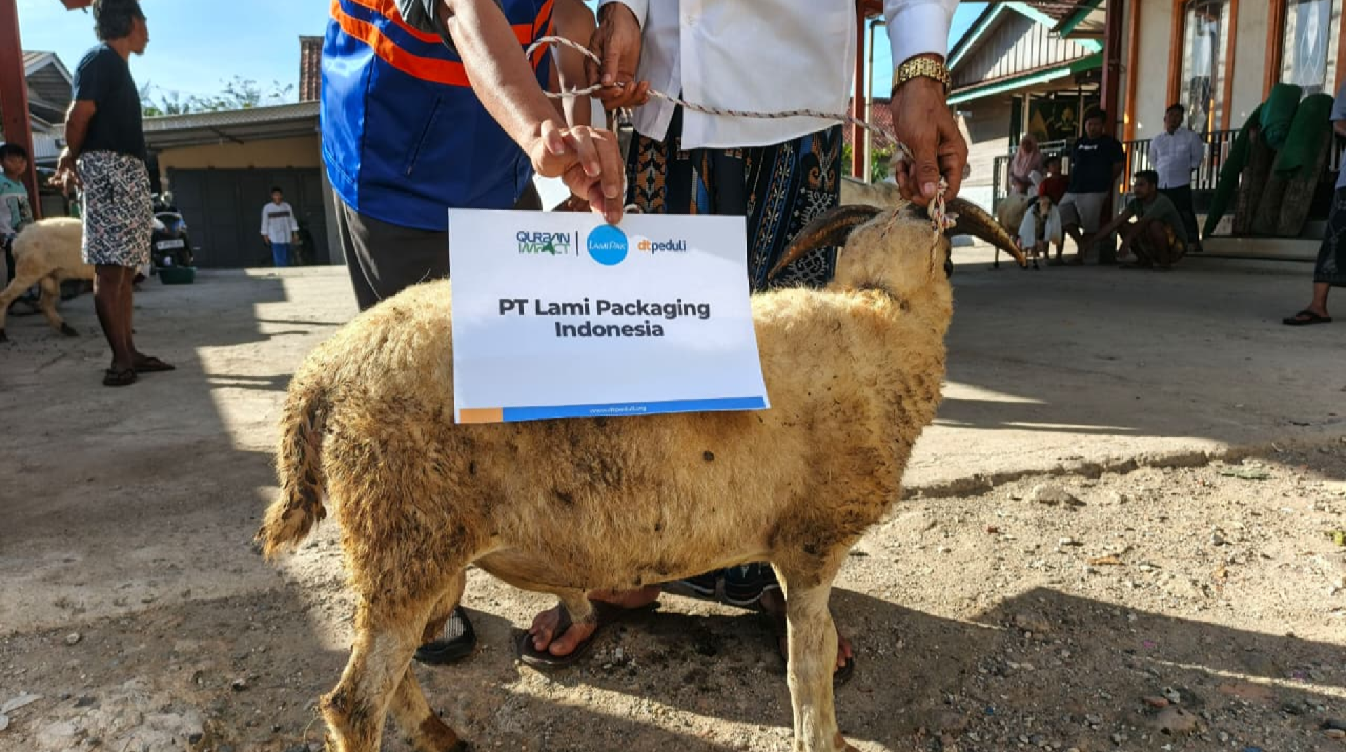 DT Peduli Tangerang Selatan Sinergi dengan PT. Lami Packaging Indonesia dalam Program Qurban Impact 2026