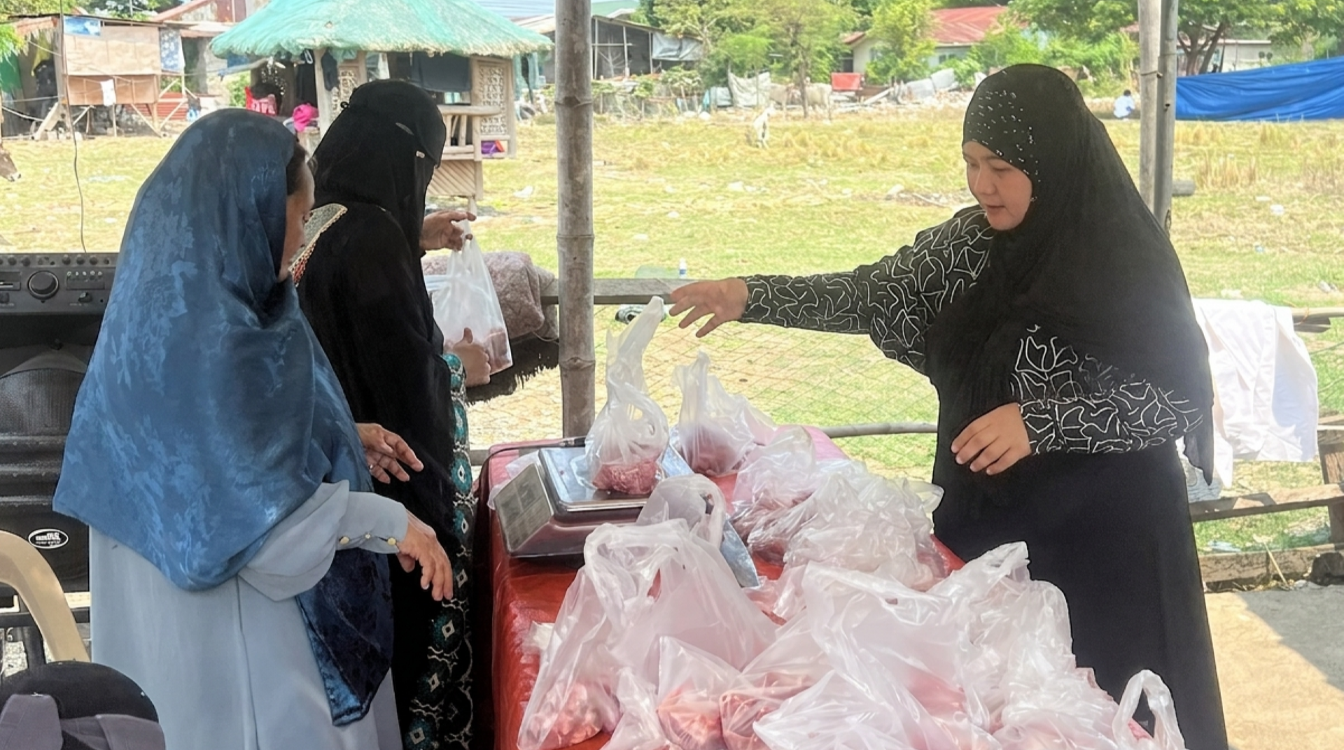 Ketika Berkah Qurban Indonesia Menyapa Muslim dan Non-Muslim Filipina 
