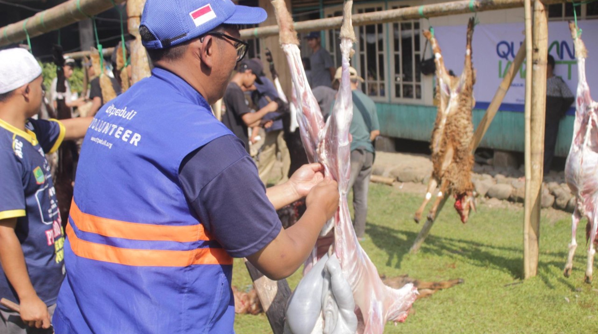 Hari Tasyrik Ketiga, DT Peduli Cianjur Salurkan Qurban ke  Pondok Pesantren Al Muawanah
