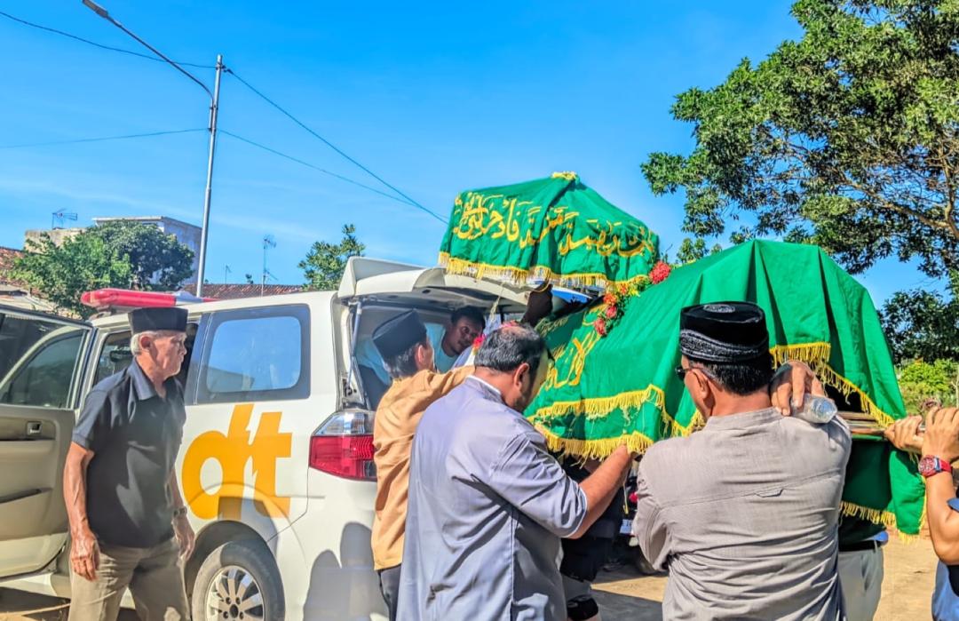 DT Peduli Metro Berikan Layanan Ambulans Gratis untuk Almarhumah Anjar Setiawati