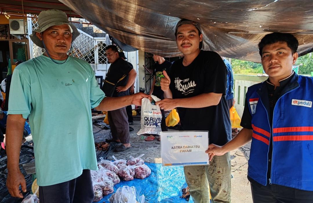 Astra Daihatsu Pekanbaru dan DT Peduli Riau Perkuat Kepedulian Sosial dengan Salurkan Qurban Iduladha 1447 H 