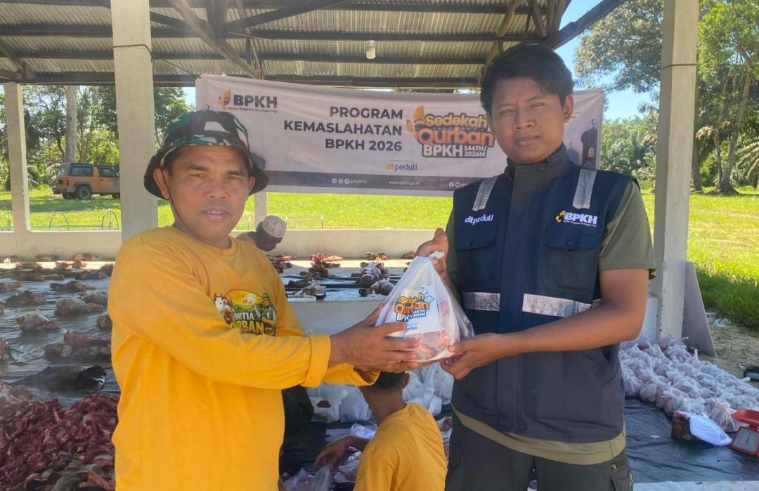 BPKH Bersama DT Peduli Riau Salurkan Qurban Hingga Ke Rokan Hulu, Warga Desa Kabun Gembira di Hari Raya Iduladha
