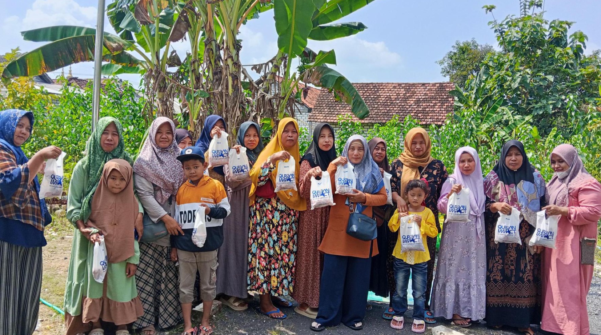 DT Peduli Jatim Salurkan Qurban Sapi ke Yayasan Disabilitas Sanggar Al- Ikhlas di Gresik 