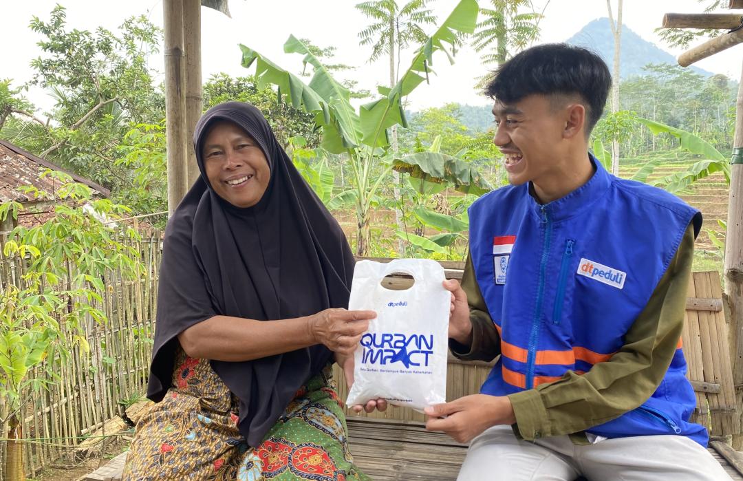  DT Peduli Garut Salurkan 50 Ekor Domba Qurban untuk Masyarakat di Wilayah Garut Selatan 