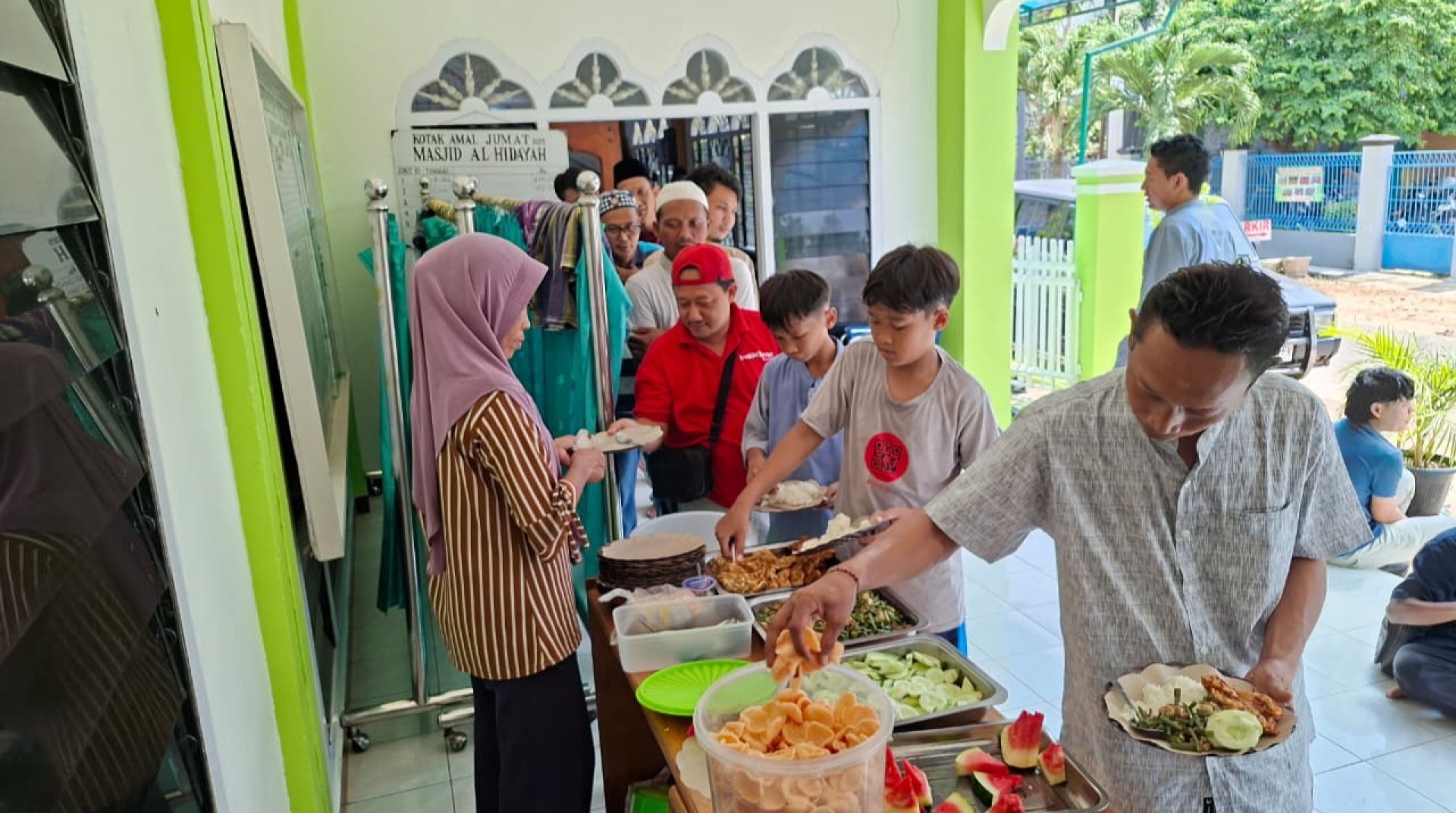 DT Peduli Metro Gelar Program Jumat Barokah dengan Hadirkan Warung Sedekah di Masjid Al Hidayah