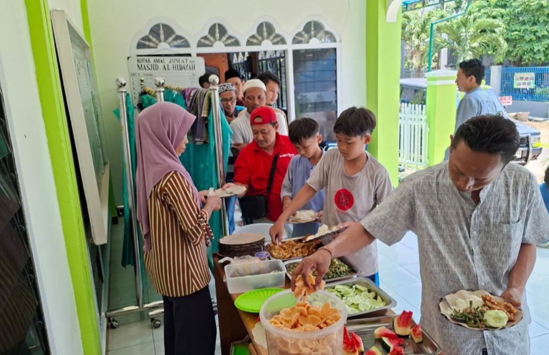 DT Peduli Metro Gelar Program Jumat Barokah dengan Hadirkan Warung Sedekah di Masjid Al Hidayah