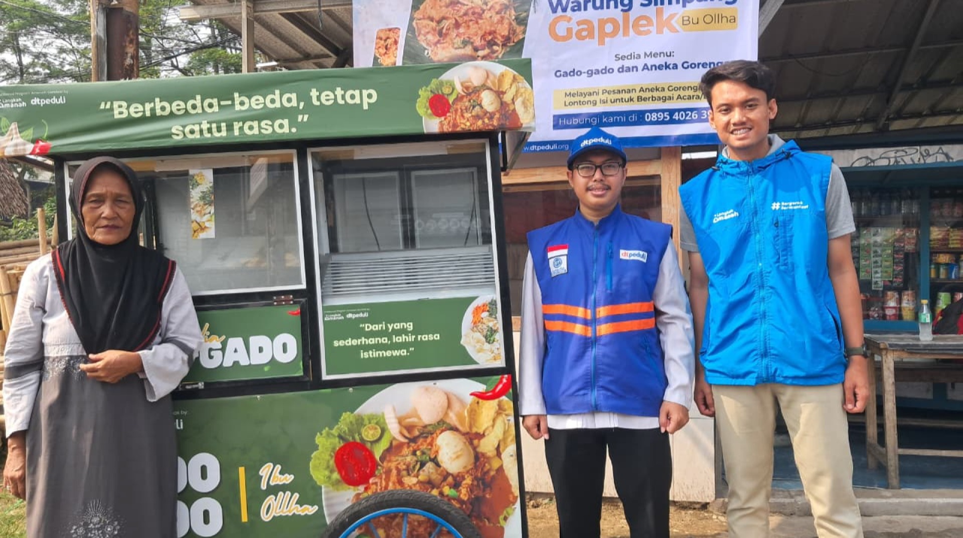 Bangkit dari Kesedihan, Ollha Terharu Dapat Bantuan Modal Usaha Warung Gado-Gado dari DT Peduli Tangerang Selatan 
