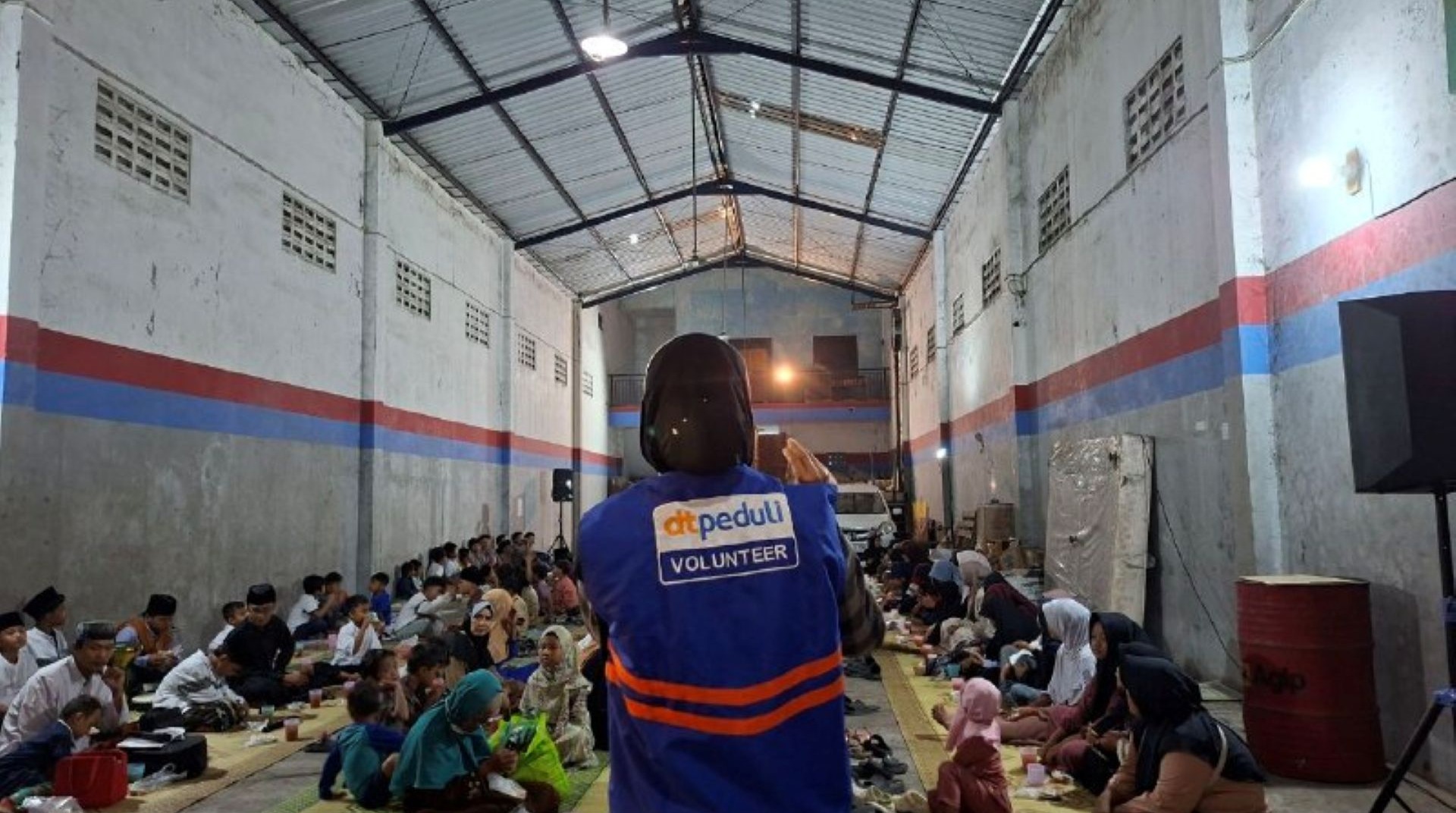 Jumat Berkah Penuh Cinta, Yayasan Jumbar Kokcil Bersama DT Peduli Solo Hadirkan Kebahagiaan Rutin untuk Anak Yatim  