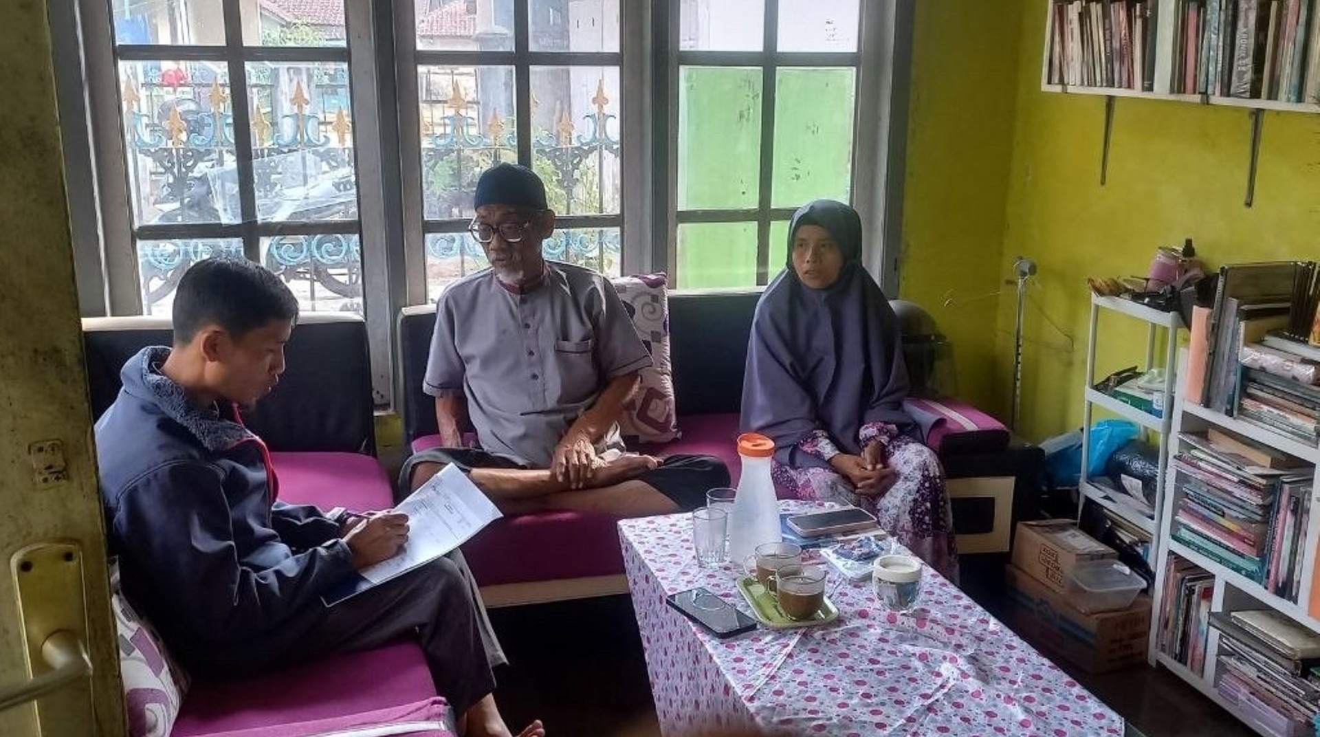 DT Peduli Garut Lakukan Survei Pengajuan Bantuan Biaya Sekolah Anak