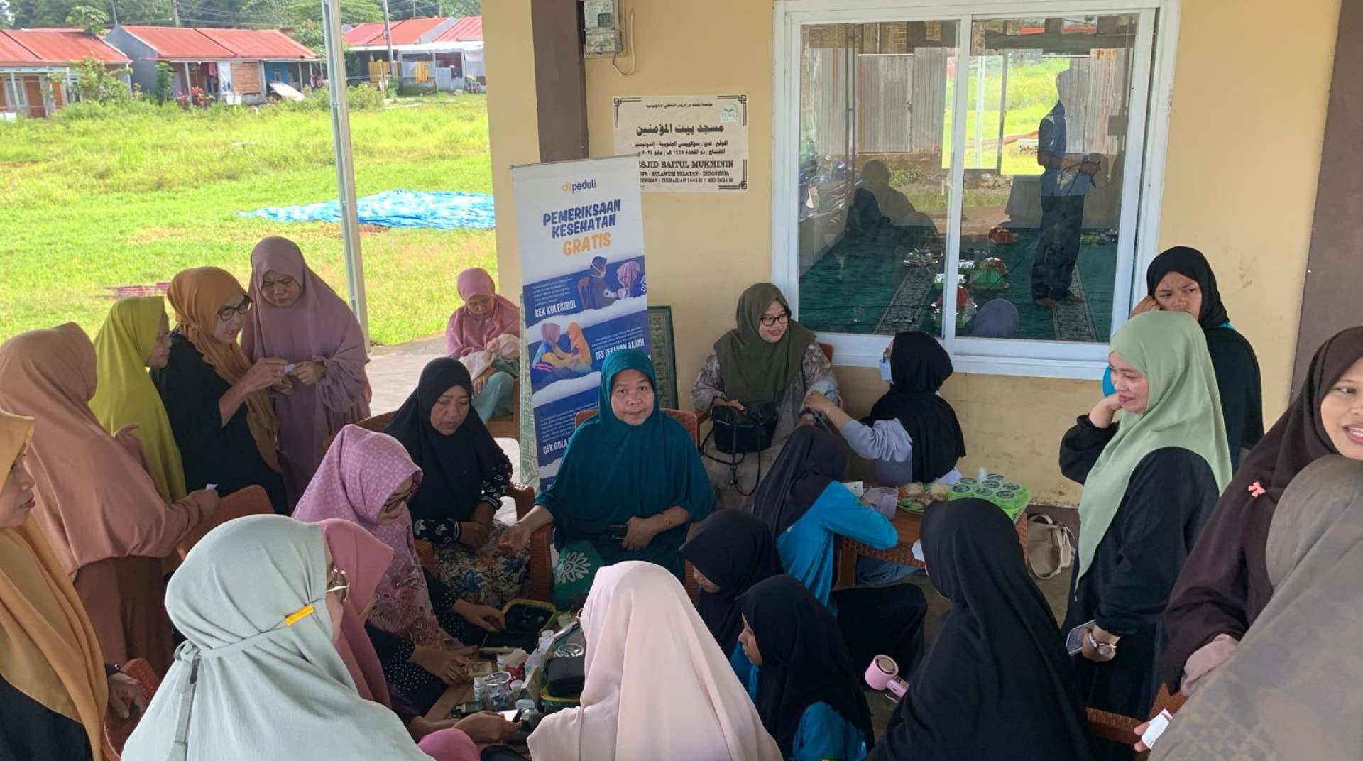 Borong Pahala! Puluhan Lansia dan Anak di Gowa Serbu Khitanan Serta Cek Kesehatan Gratis 