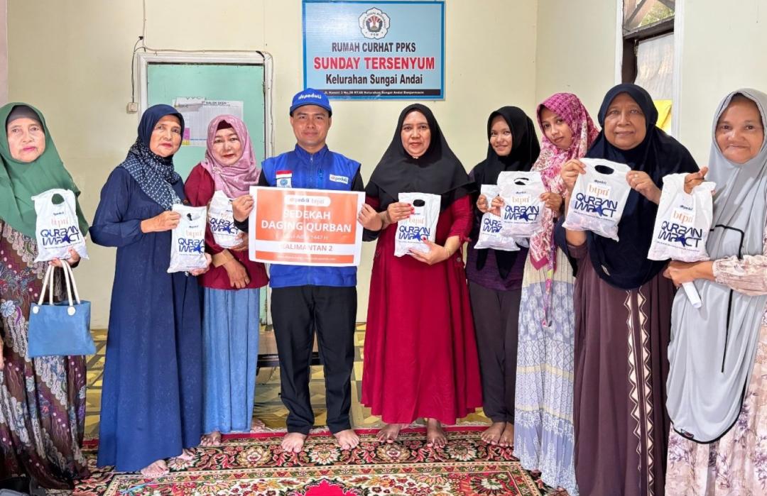 BTPN Syariah Banjarmasin Bersama DT Peduli Kalsel Salurkan Hewan Qurban untuk Warga Prasejahtera Sungai Andai 