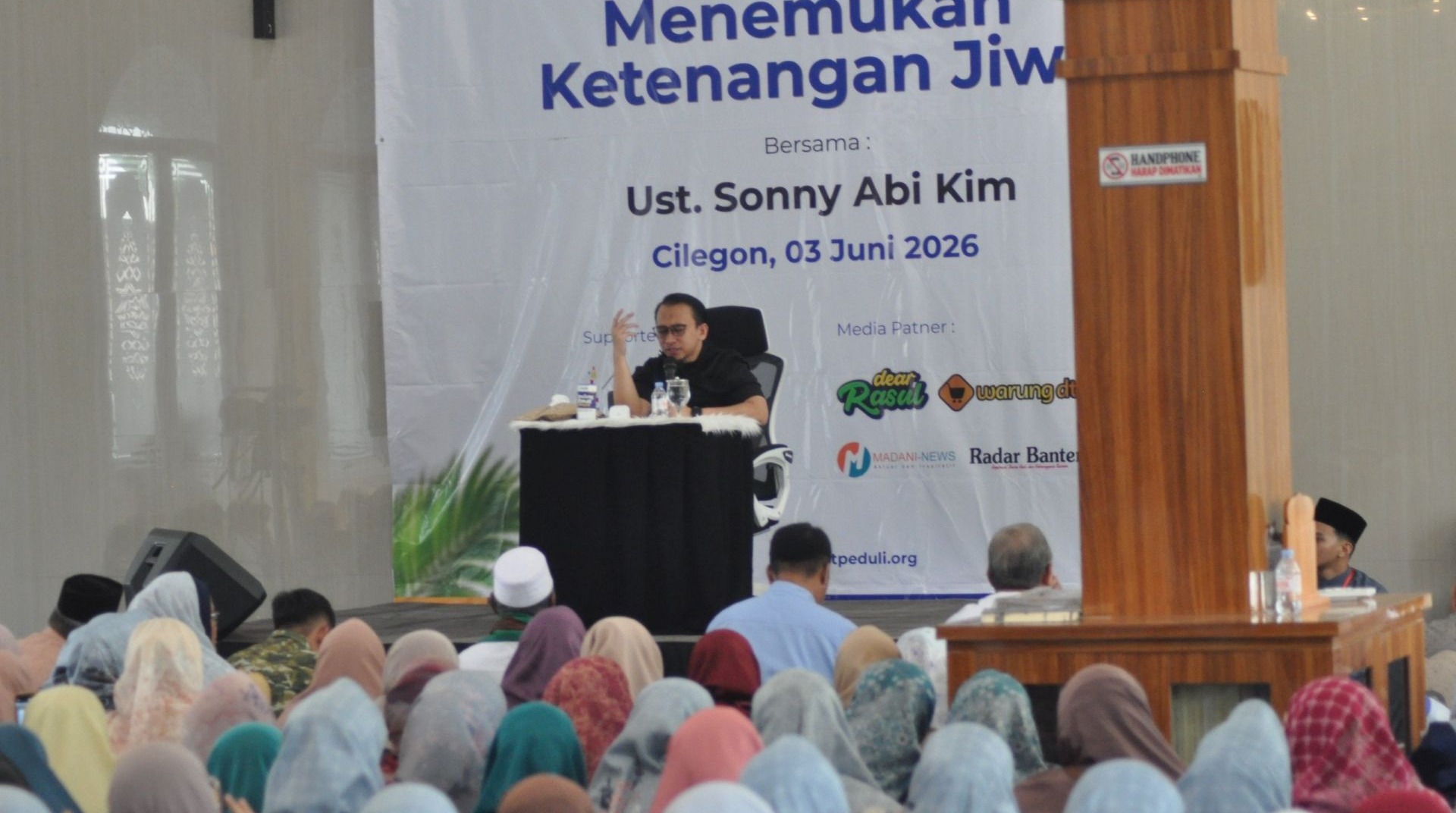 DT Peduli dan MT Al-Hijrah Gelar Kajian Finding Inner Peace di Masjid An-Nahl Al-Mubarokah Palm Hills Cilegon