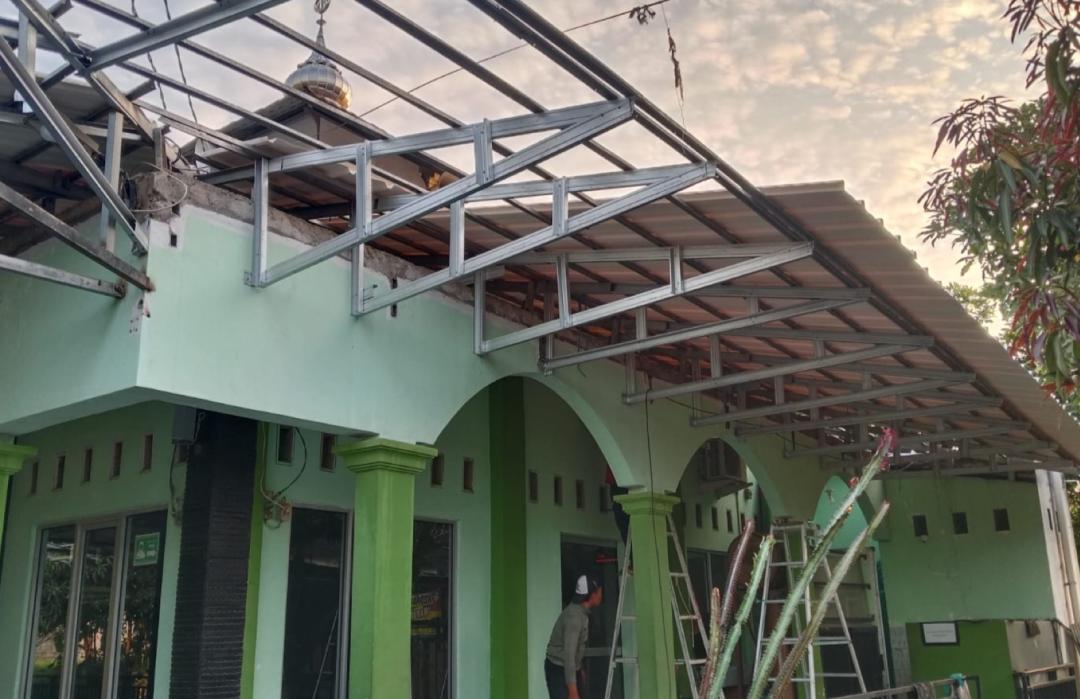 Sambut Tahun Baru Islam, DT Peduli Bandung Bantu Perbaikan Masjid Nurul Ikhlas 