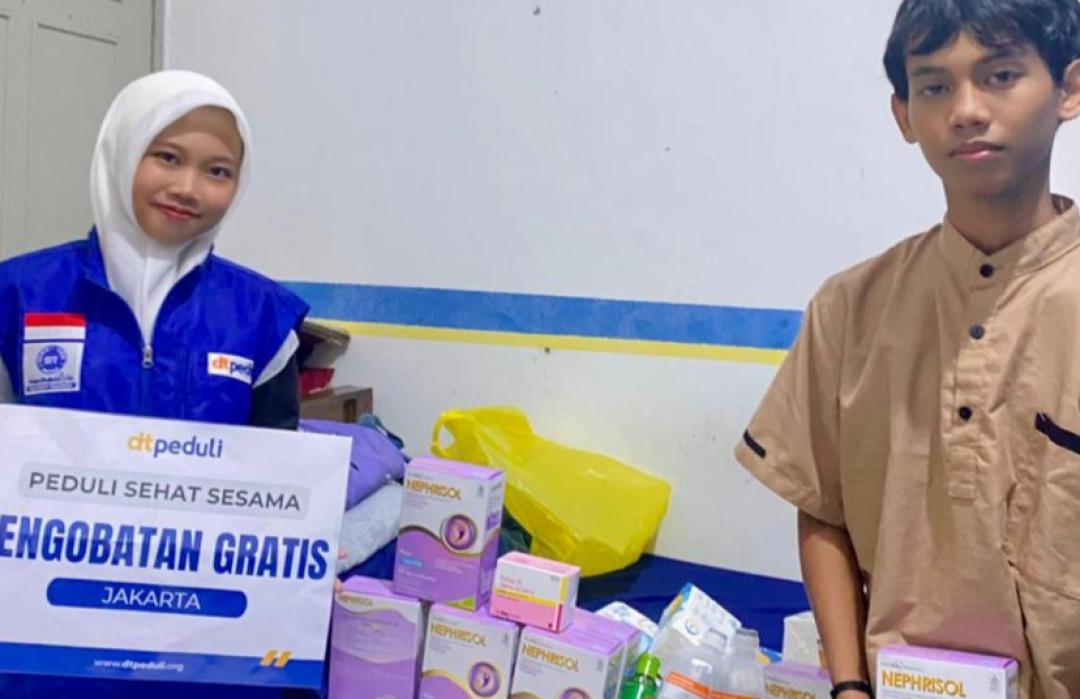 DT Peduli Jakarta Salurkan Bantuan Obat dan Vitamin untuk Pasien Gagal Ginjal 