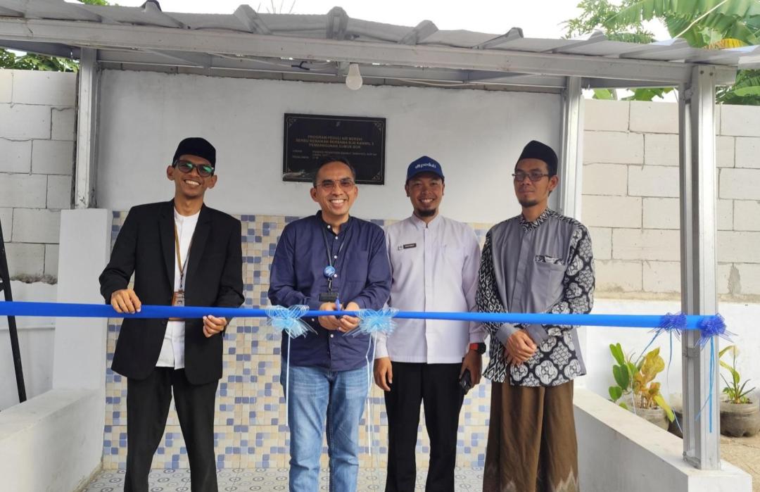 Bank BJB Kanwil 3 dan DT Peduli Resmikan Sumur Bor untuk Santri dan Warga Desa Ciniru 