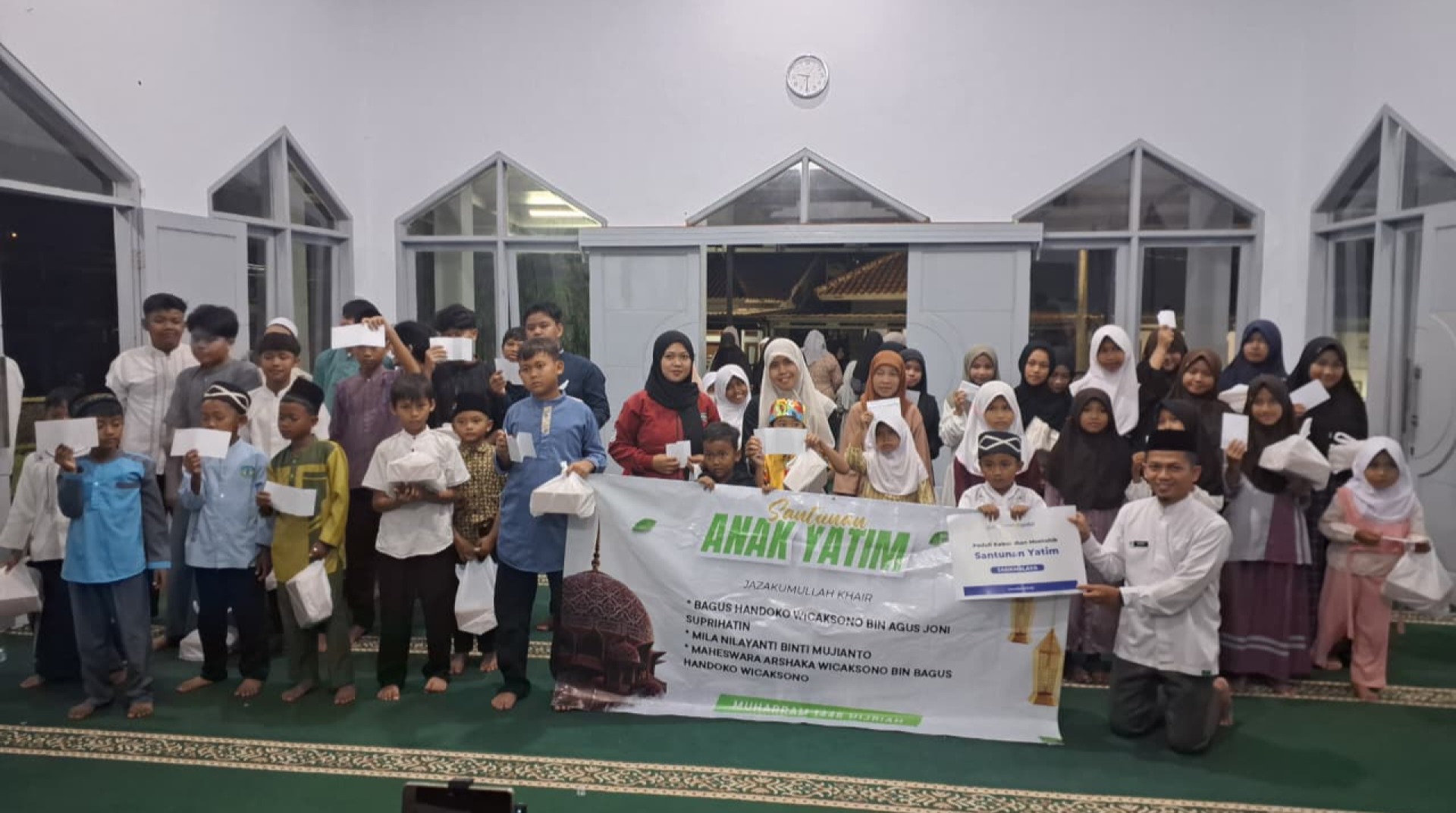 DT Peduli Tasikmalaya Bersama MPZ Al Hikmah Peduli Gelar Takbligh Akbar dan Beri Santunan untuk Anak Yatim di Perum GBM 