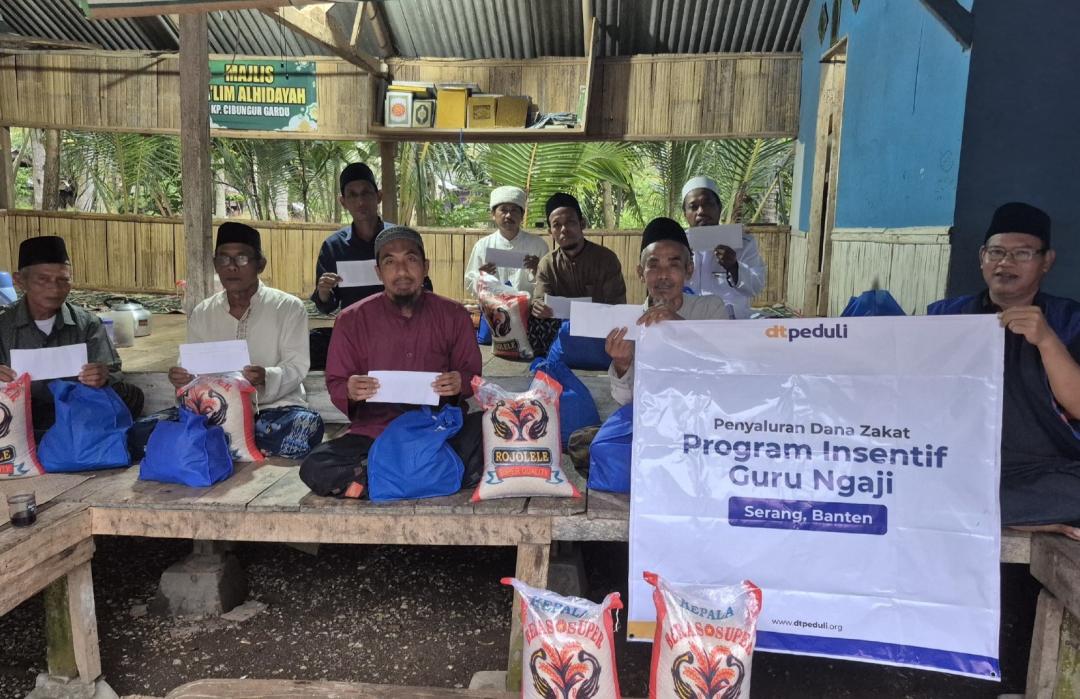 DT Peduli Serang Salurkan Bantuan untuk Guru Ngaji di Kabupaten Pandeglang, Banten