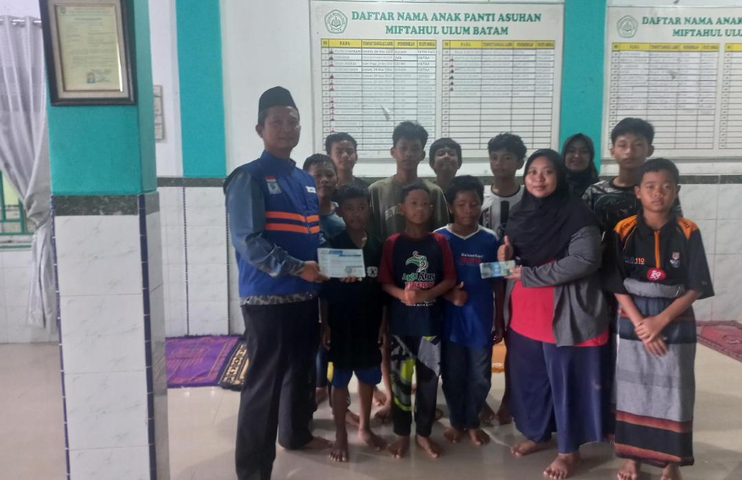 Hanggar Lion Batam Salurkan Santunan untuk Anak Yatim Panti Miftahul Ulum Bida Asri 1 Melalui DT Peduli Kepri 