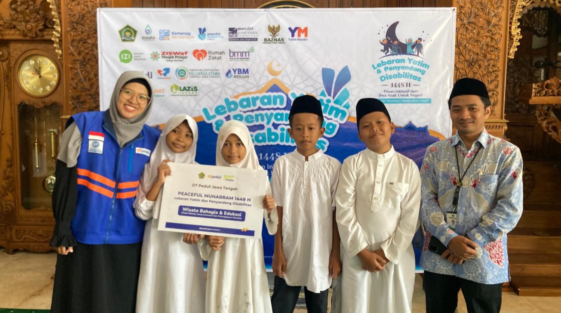 Muharram Penuh Makna, DT Peduli Jateng dan Kemenag Jateng Gelar Lebaran Yatim dan Disabilitas 