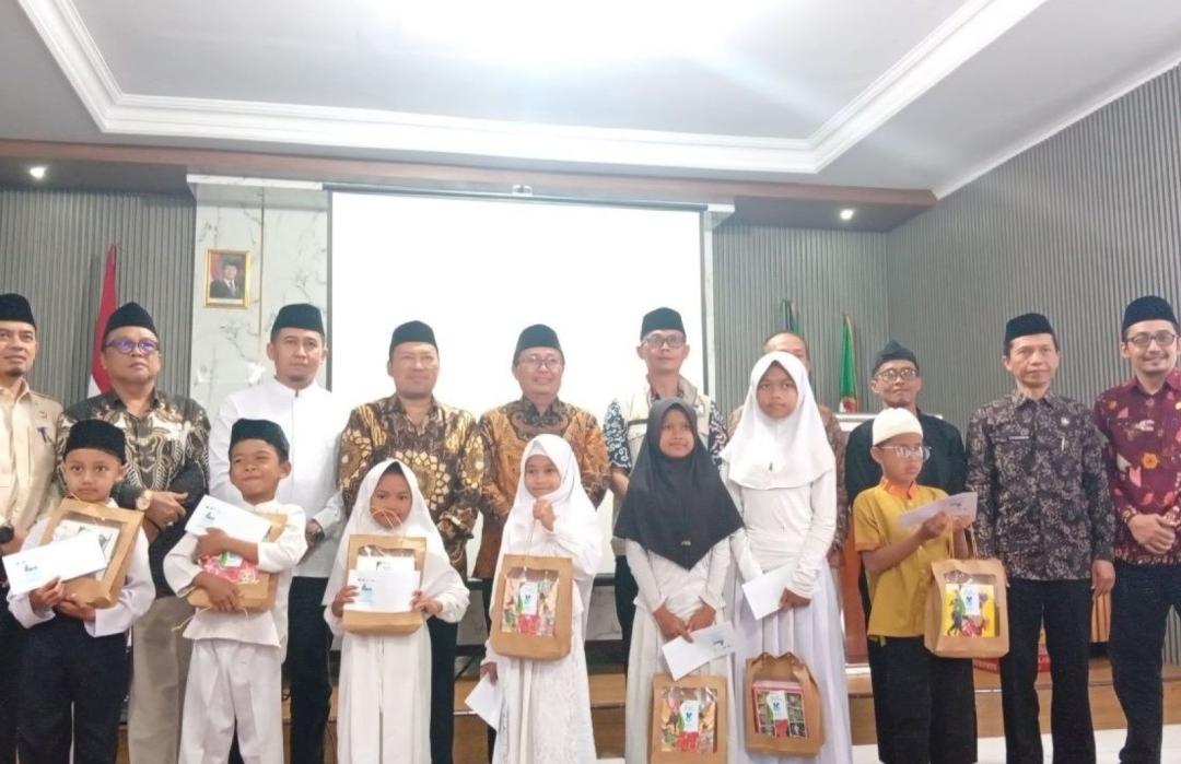 DT Peduli Bersama Kemenag Kuningan Rayakan Lebaran Yatim dan Penyandang Disabilitas 1448 H 