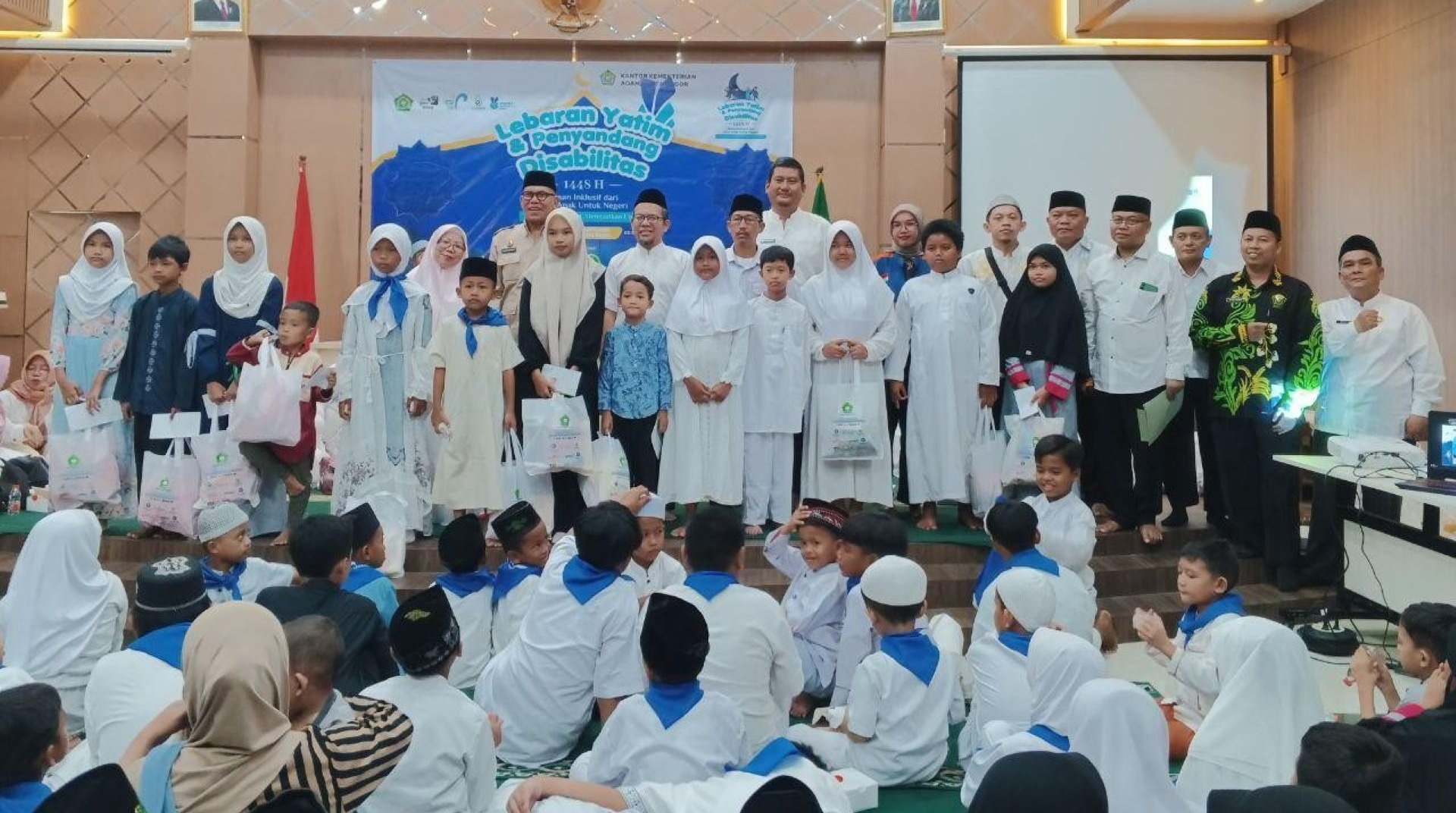 Bahagia Bersama Anak Negeri, DT Peduli Bersama Kemenag Kota Bogor Gelar Lebaran Yatim 1448 H 