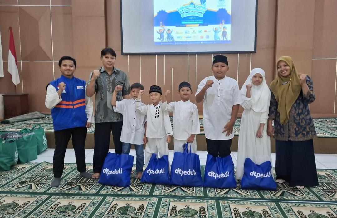  DT Peduli Surabaya Kolaborasi dengan Kemenag Surabaya Gelar Lebaran Yatim dan Penyandang Disabilitas  