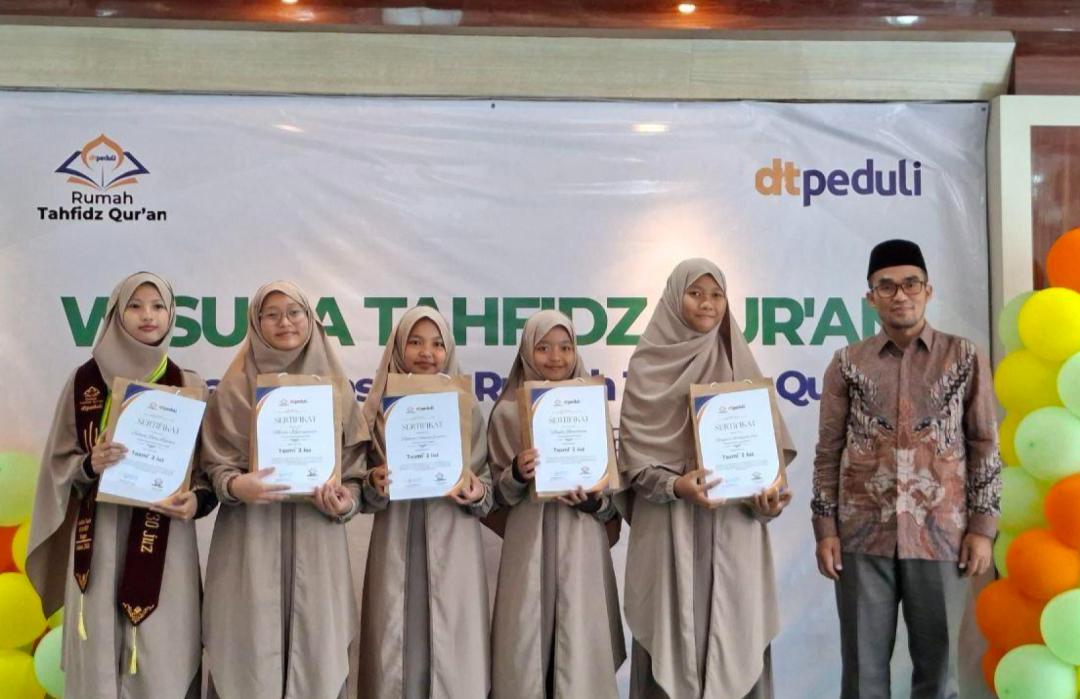 Rumah Tahfidz Qur'an DT Peduli Bogor Gelar Wisuda untuk Para Santri, Lahirkan Generasi Penghafal Al-Qur'an