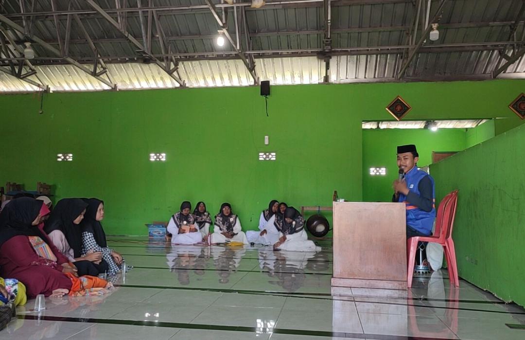 DT Peduli Jateng Gelar Kajian MMQ dan Beri Santunan Beras di Masjid Al Firdaus Tambakrejo