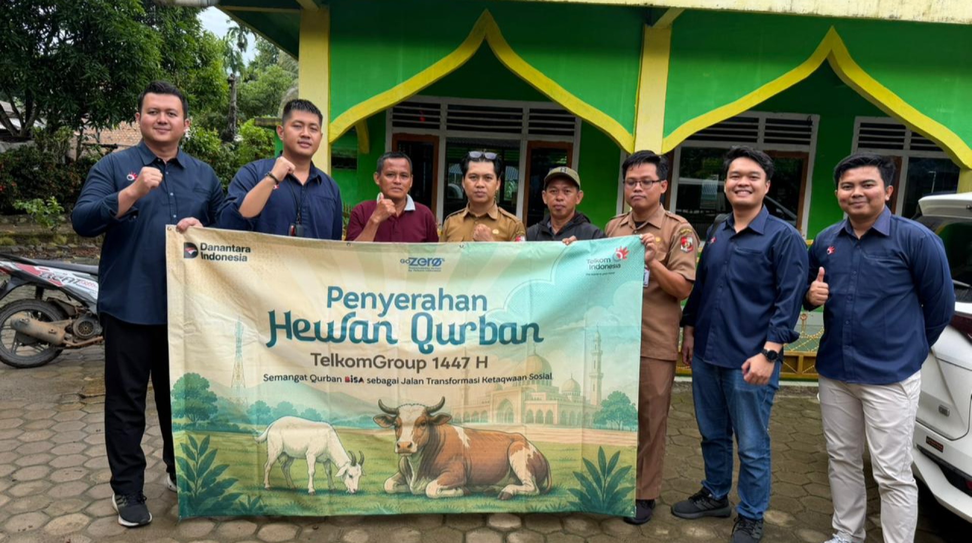 DT Peduli Lampung dan Telkom Lampung Sinergi Program Qurban Impact ke Pelosok Lampung Utara