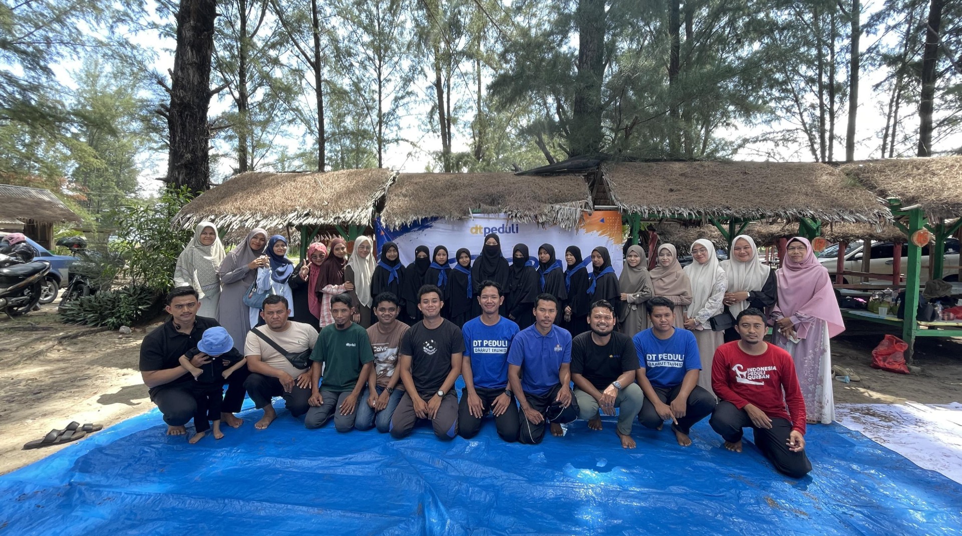 Bangun Karakter dan Kuatkan Kebersamaan Santri RTQ, DT Peduli Aceh Gelar Rihlah ke Pantai Lhoknga