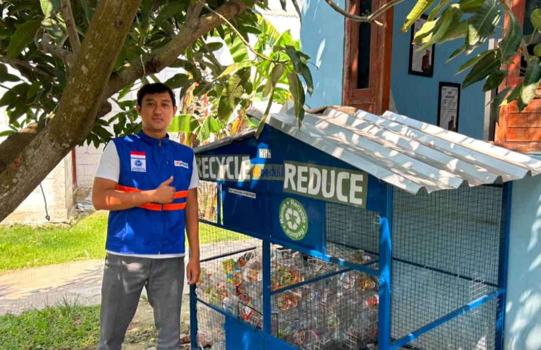 Langkah Nyata Kurangi Sampah Plastik, DT Peduli Bekasi Buat Fasilitas Bank Sampah Reduce and Recycle 