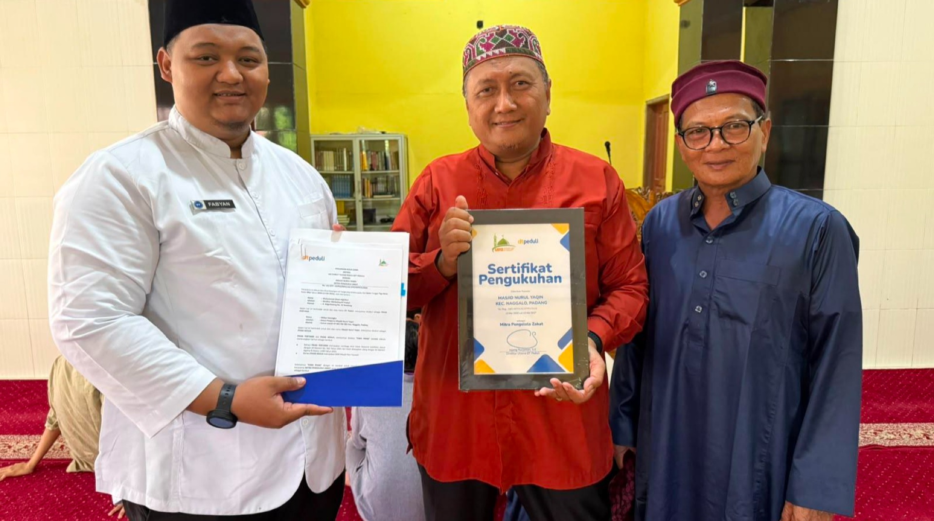 Perkuat Sinergi Pengelolaan Zakat, Masjid Nurul Yaqin Gurun Laweh Resmi Dikukuhkan sebagai MPZ DT Peduli Sumbar 
