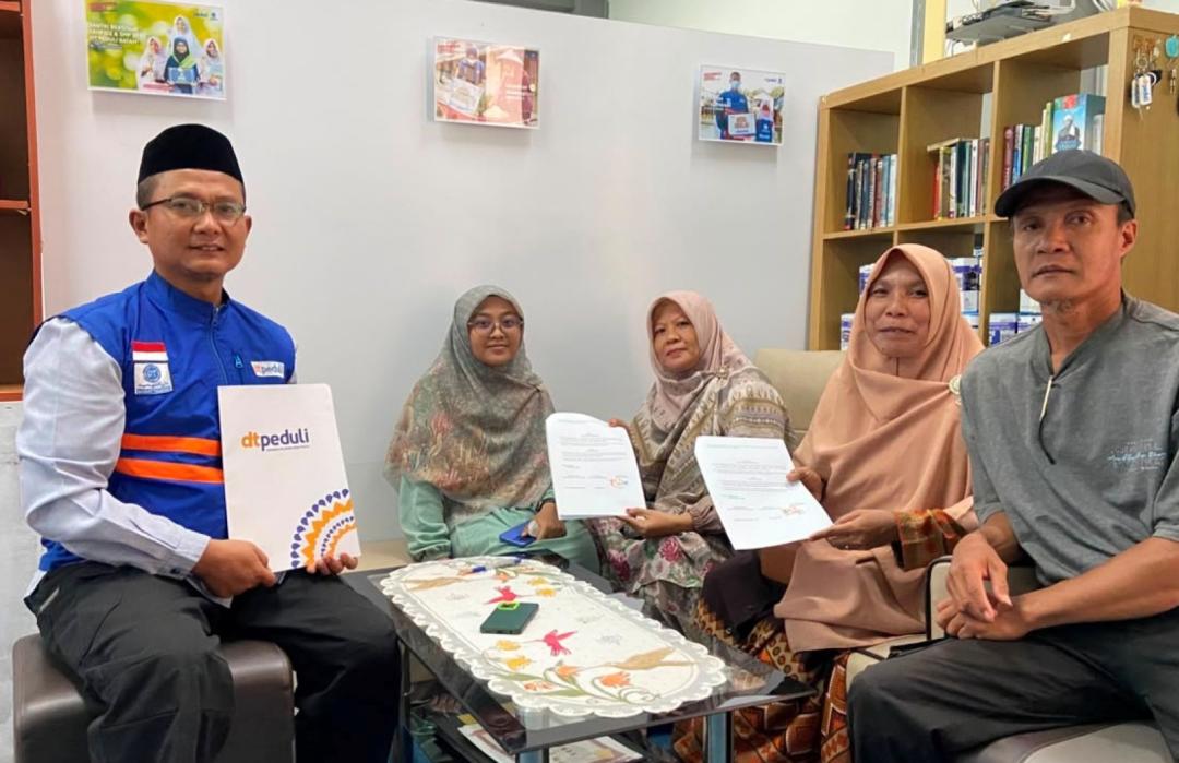 DT Peduli Kepri dan Orang Tua Sepakati MoU Beasiswa Kader Dakwah Kampung Tauhiid Sriwijaya 