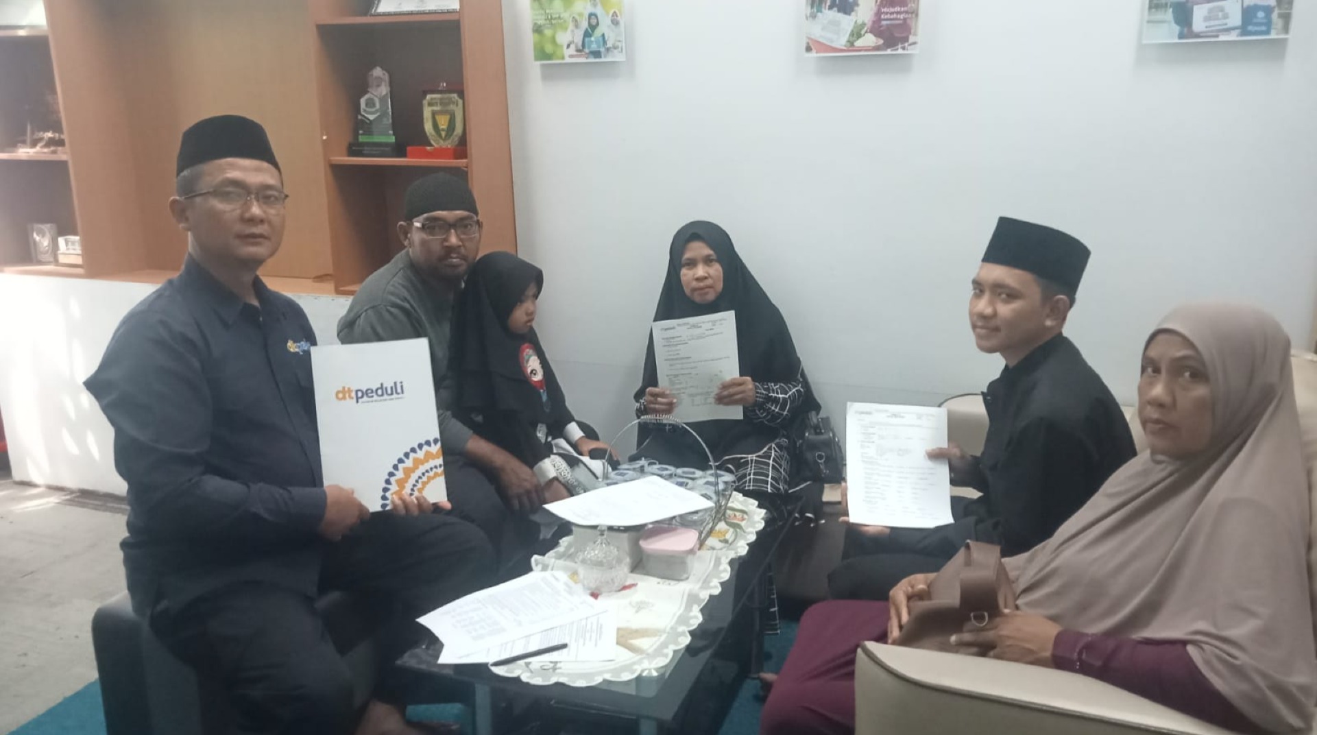 Cetak Penggerak Peradaban, DT Peduli Kepri Kirim Kader Dakwah Calon Guru ke Pesantren DT Bandung 