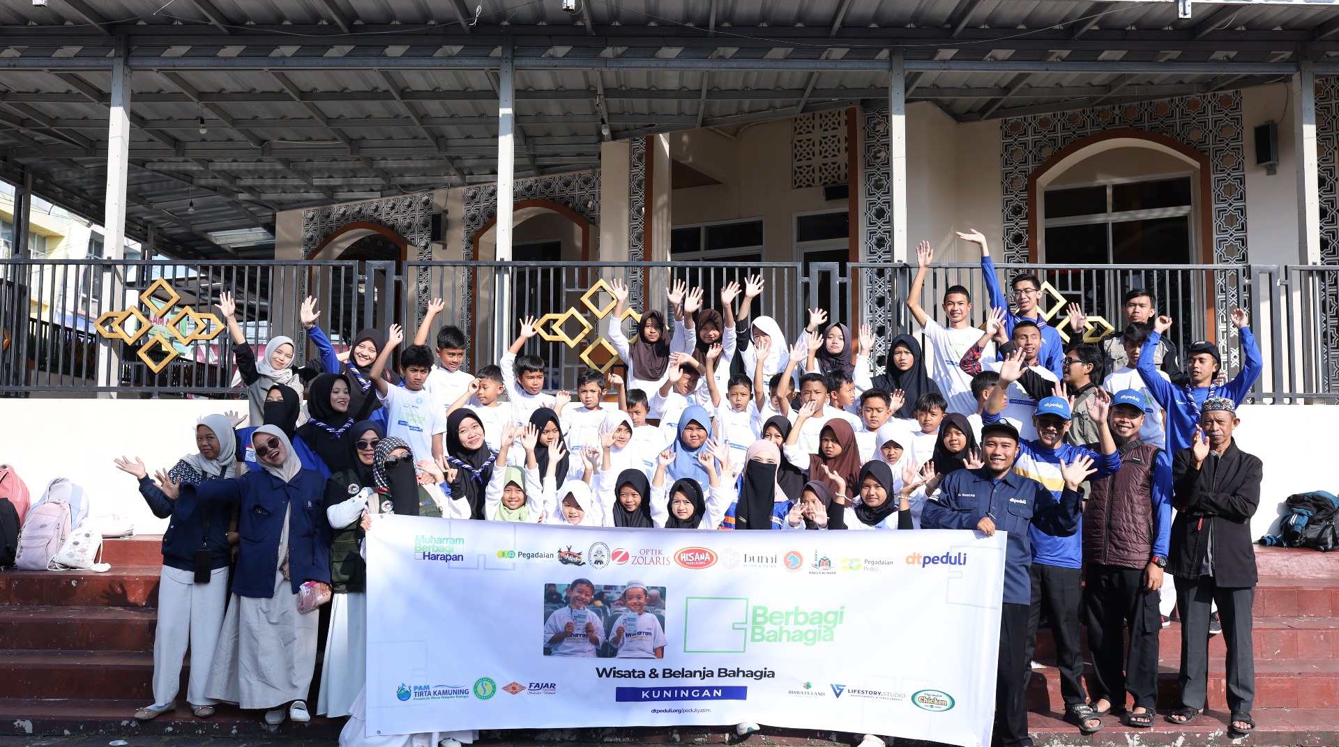 DT Peduli Kuningan Sukses Gelar Wisata Bahagia untuk Anak-Anak Yatim di Taman Rekreasi J&J 