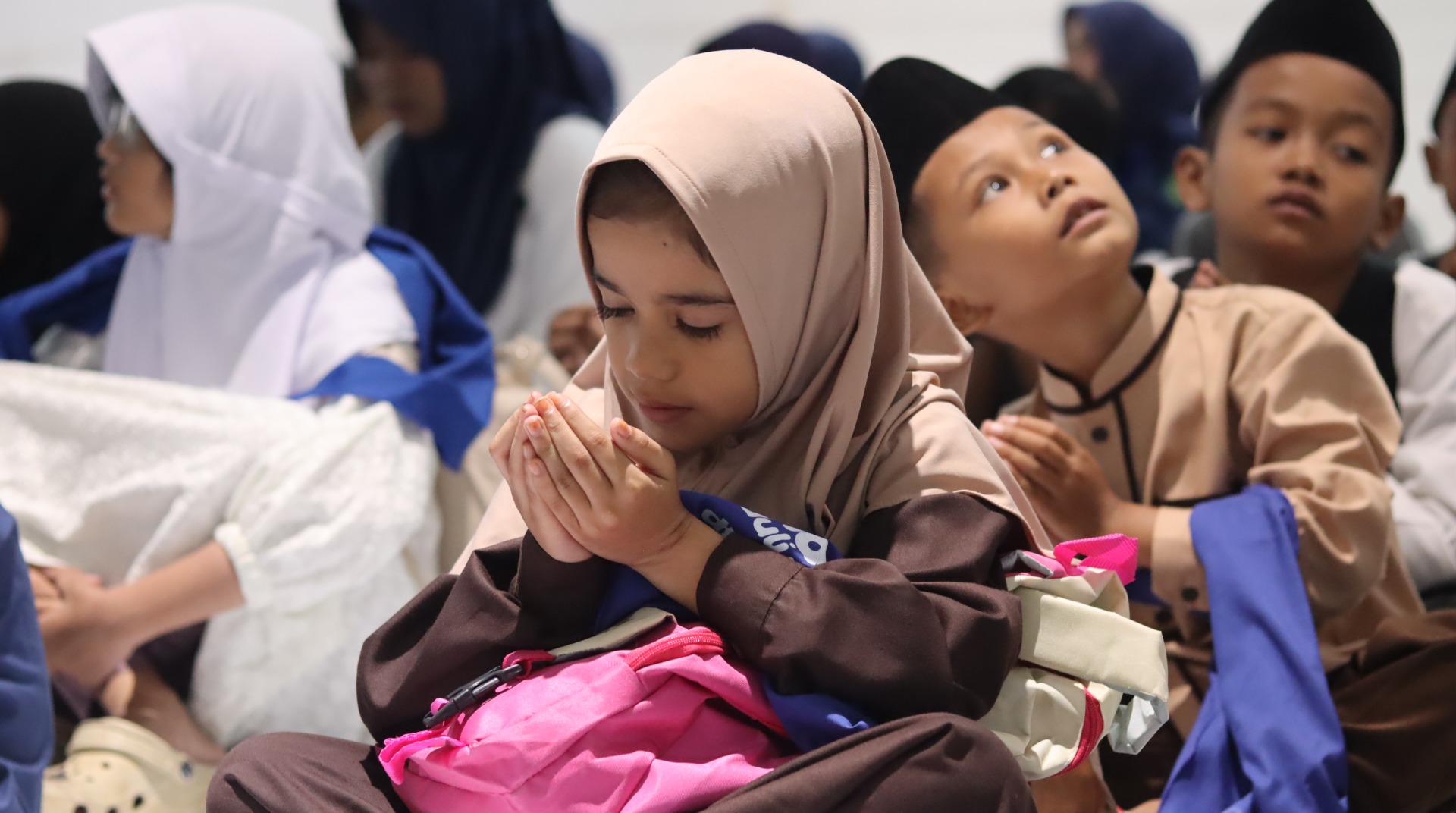 DT Peduli Tasikmalaya Gelar Muharram Berbagi Bahagia dengan Dongeng Ceria dan Belanja Bersama Yatim Dhuafa