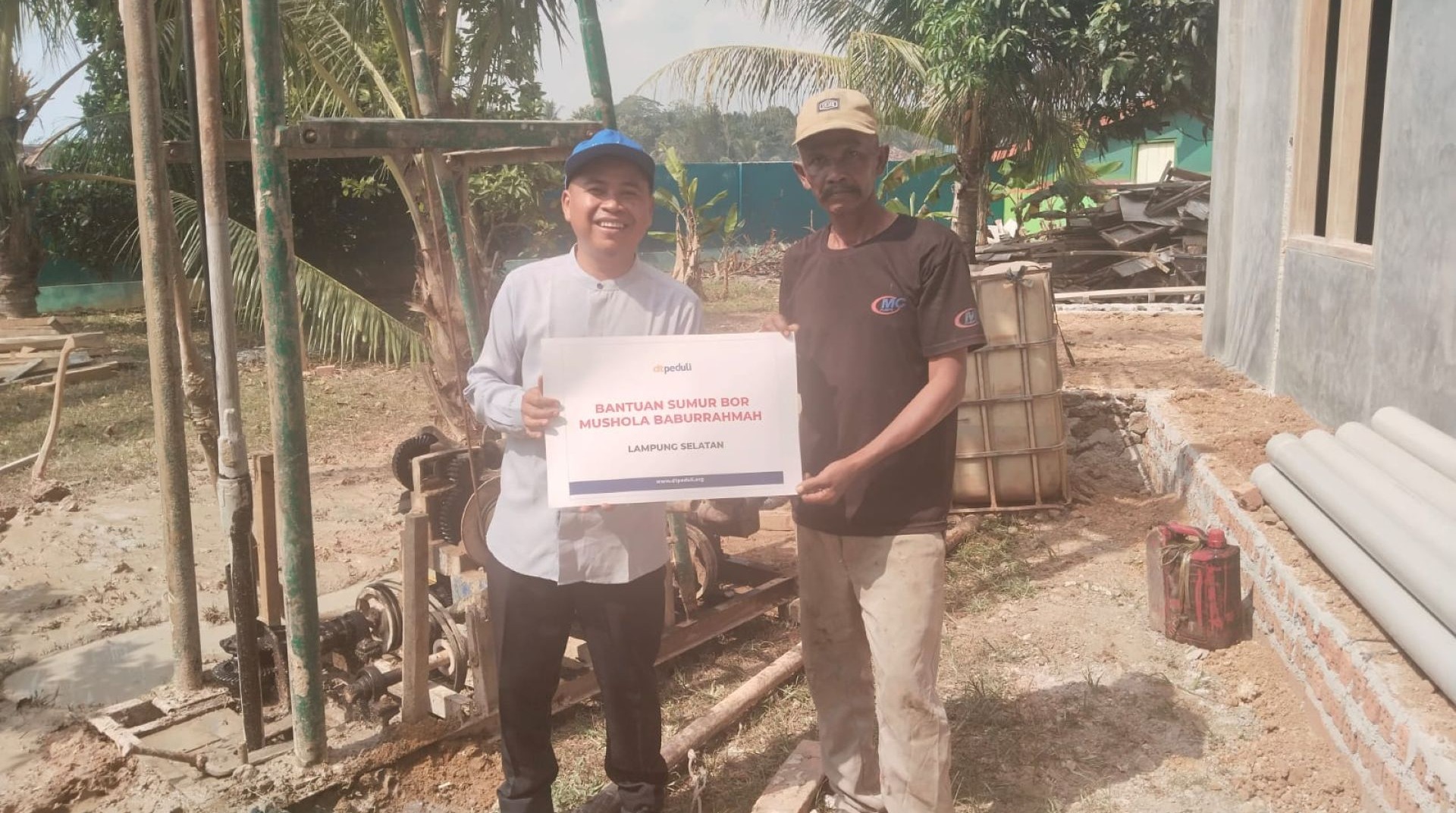 DT Peduli Metro Salurkan Bantuan Sumur Bor untuk Masjid Baburrahmah 