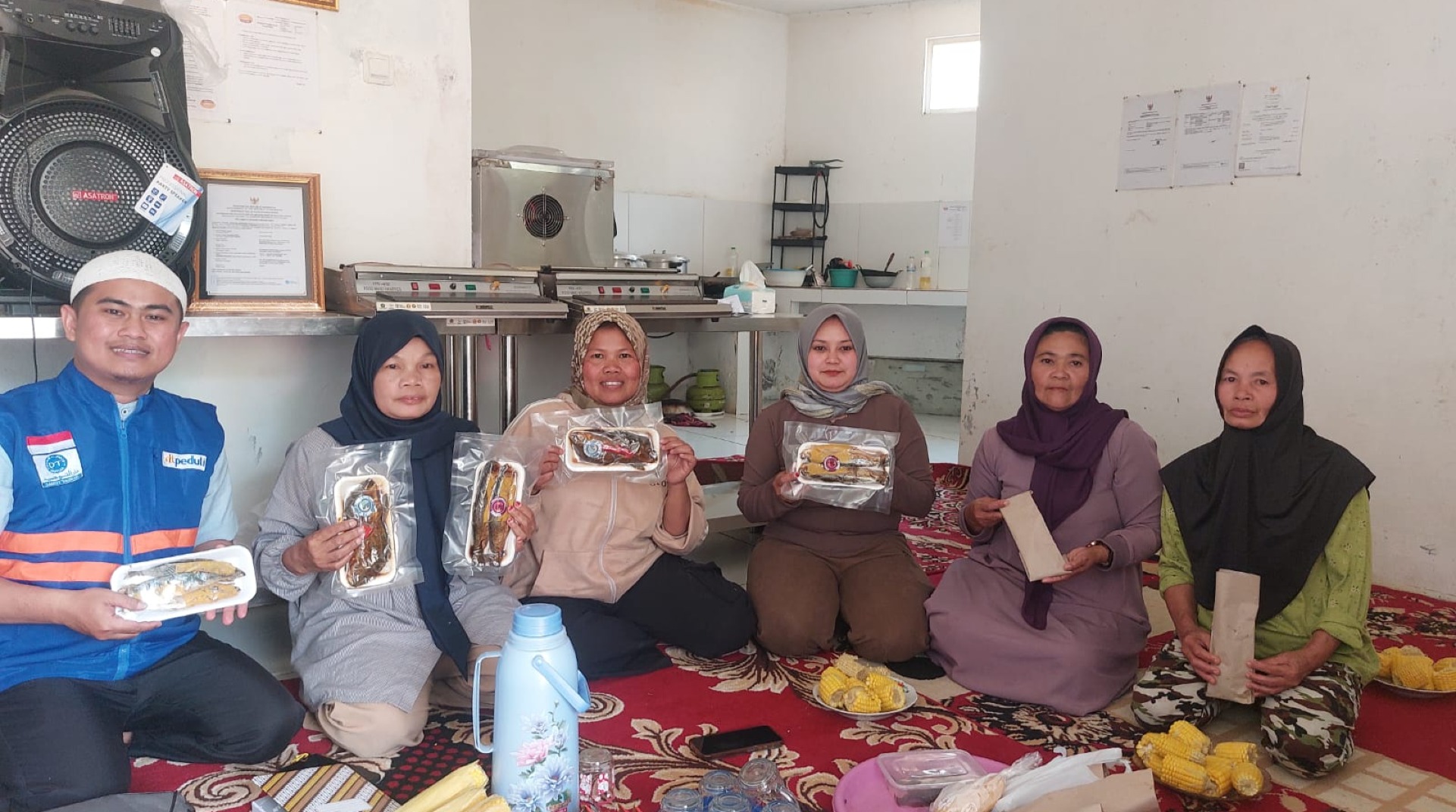 Tingkatkan Kemandirian Ekonomi, DT Peduli Bandung Susun Program Pendampingan UMKM Pindang di Desa Cukanggenteng 