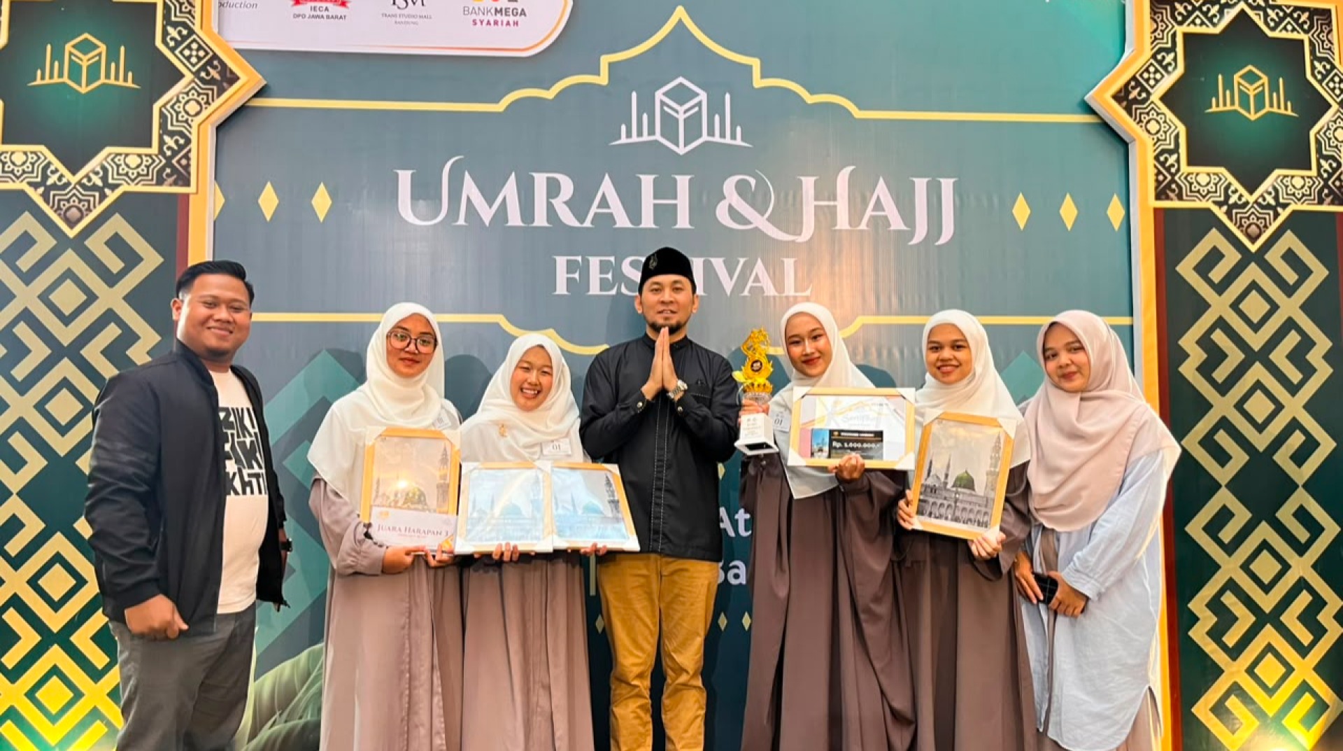 Santri Beasiswa Mahasiswa DT Peduli Bandung Raih Juara Harapan 3 Lomba Musik Religi dalam Event Umrah dan Haji Festival 