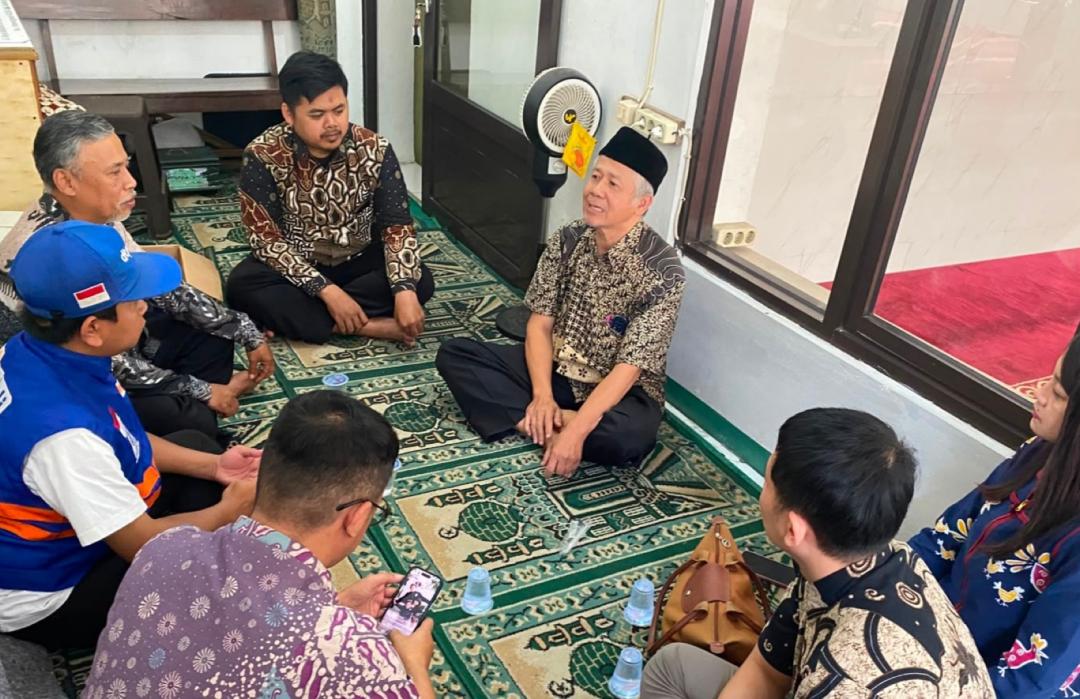 DT Peduli Bandung dan BJB Kunjungi Masjid Calon Lokasi Pembangunan Sumur Bor 