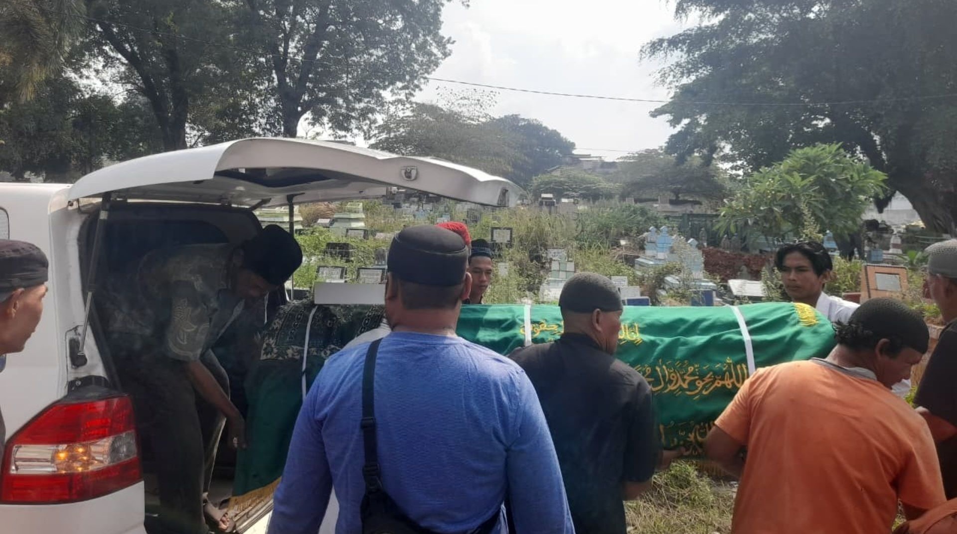 Bantu Antar Jenazah Almarhum Muhammad Ali, DT Peduli Palembang Berikan Layanan Ambulans Gratis  